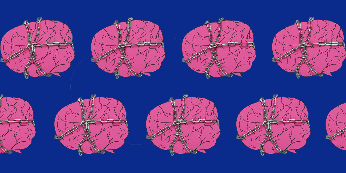 An illustration/pattern of brains wrapped in chains on a blue background